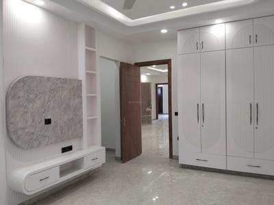 Bedroom Image of 2340 Sq.ft 4 BHK Builder Floor for sale in Pitampura New Delhi for Rs. 62500000
