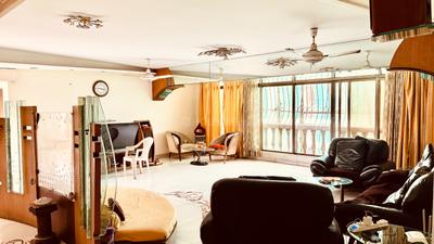 Living Room Image of 2800 Sq.ft 3 BHK Penthouse for sale in Vile Parle East Mumbai for Rs. 150000000