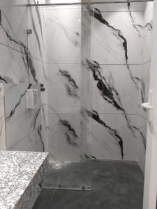 Common Bathroom Image of 1800 Sq.ft 3 BHK Builder Floor for sale in Vikaspuri New Delhi for Rs. 36500000