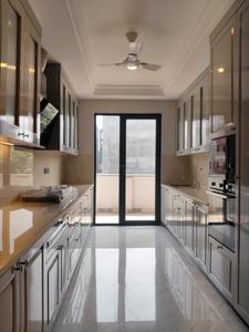 Kitchen Image of 2370 Sq.ft 3 BHK Builder Floor for rent in DLF Phase 4 Gurgaon for Rs. 90000