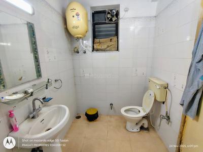 Bathroom Image of 2100 Sq.ft 3 BHK Apartment / Flat for rent in Bariatu Ranchi for Rs. 40000