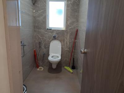 Image of 1000 Sq.ft 2 BHK Apartment / Flat for rent in Crescent Silverwoods, Powai, Mumbai for Rs. 85000