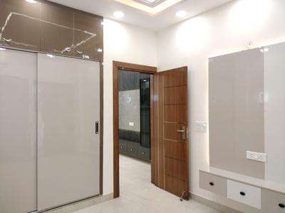 Bedroom Image of 1557 Sq.ft 3 BHK Builder Floor for sale in Fidato Honour Homes, Sector 89 Faridabad for Rs. 17000000