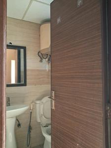 Common Bathroom Image of 400 Sq.ft 1 RK Apartment / Flat for sale in Supertech Ecociti, Sector 137 Noida for Rs. 4000000
