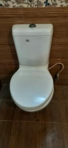 Bathroom Image of 1080 Sq.ft 2 BHK Apartment / Flat for rent in Ramapuram Chennai for Rs. 25000