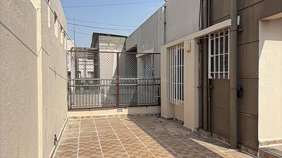 Kitchen Image of 2800 Sq.ft 4 BHK Apartment / Flat for rent in Shreeji Luxuria, Govind Nagar Nashik for Rs. 40000