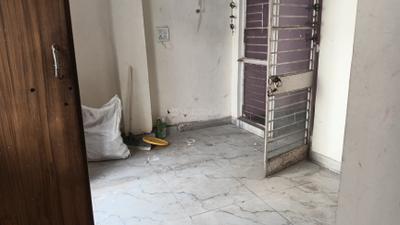 Image of 1000 Sq.ft 2 BHK Apartment / Flat for rent in Sarvahit Apartments, Sector 17 Dwarka, New Delhi for Rs. 30000