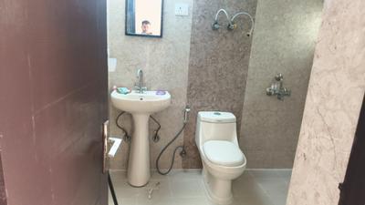 Image of 1630 Sq.ft 3 BHK Apartment / Flat for rent in Keltech Golf Vista, Crossings Republik, Ghaziabad for Rs. 25000