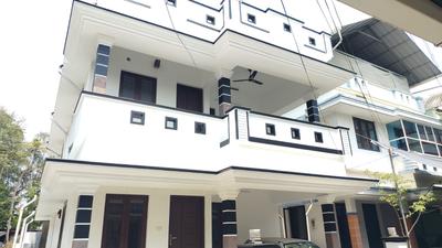 Image of 1500 Sq.ft 3 BHK Duplex for sale in Pukkattupady, Kochi for Rs. 6000000