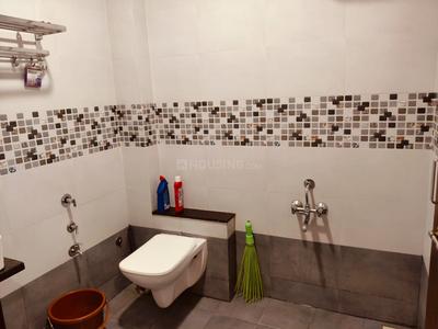 Bathroom Image of 1200 Sq.ft 2 BHK Independent House for rent in Jahangir Pura Surat for Rs. 20000