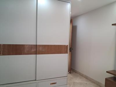 Bedroom Image of 1350 Sq.ft 3 BHK Builder Floor for sale in Paschim Vihar New Delhi for Rs. 25000000
