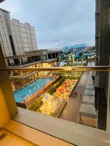 Balcony Image of 1000 Sq.ft 2 BHK Apartment / Flat for rent in Oxy Beaumonde, Viman Nagar Pune for Rs. 57000
