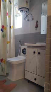 Bathroom Image of 560 Sq.ft 1 BHK Apartment / Flat for rent in ROF Amaltas, Sector 92 Gurgaon for Rs. 22000