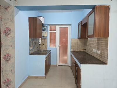 Kitchen Image of 890 Sq.ft 2 BHK Apartment / Flat for rent in Sethi Max Royal, Sector 76 Noida for Rs. 26000