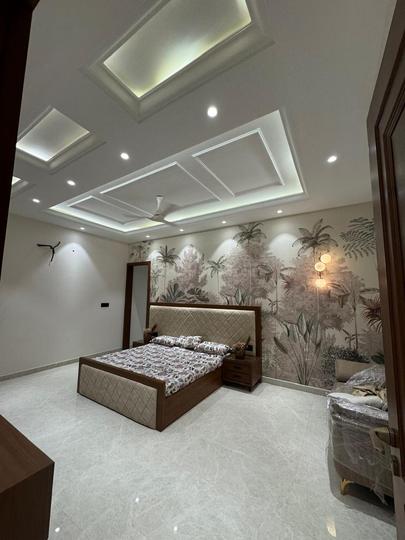 Model Town Main Image 1