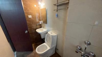 Bathroom Image of 1360 Sq.ft 2.5 BHK Apartment / Flat for rent in Patel Smondo, Gachibowli Hyderabad for Rs. 59000