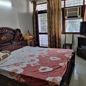 Bedroom Image of 1400 Sq.ft 3 BHK Apartment / Flat for rent in Vikaspuri New Delhi for Rs. 41000