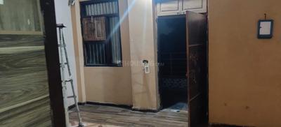 Bedroom Image of 800 Sq.ft 2.5 BHK Builder Floor for rent in Sector 2 Faridabad for Rs. 9000