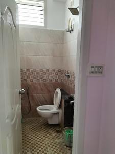 Bathroom Image of 1100 Sq.ft 2 BHK Builder Floor for rent in JP Nagar Bengaluru for Rs. 30000