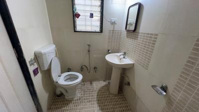 GK Dwarka Sun Crest Phase 1 Bathroom Two 3