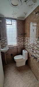 Bathroom Image of 3000 Sq.ft 6 BHK Independent House for sale in Ansal Palam Vihar Plot, Palam Vihar Gurgaon for Rs. 37500000
