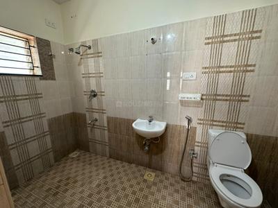 Image of 2000 Sq.ft 3 BHK Builder Floor for rent in Palavakkam, Sholinganallur, Chennai for Rs. 50000
