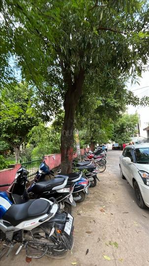 Vineet Khand, Gomti Nagar Main Image 1