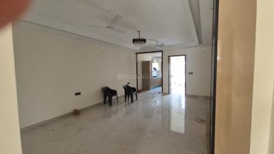 Living Room Image of 1620 Sq.ft 3 BHK Builder Floor for rent in Amolik Aster Woods, Sector 98 Faridabad for Rs. 30000