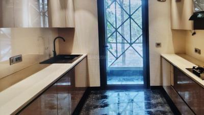 Kitchen Image of 4518 Sq.ft 4 BHK Builder Floor for rent in DLF Phase 1 Gurgaon for Rs. 220000