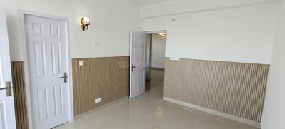 Bathroom Image of 1183 Sq.ft 2 BHK Apartment / Flat for rent in Supertech Cape Town, Sector 74 Noida for Rs. 32000