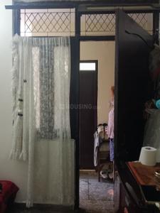 Bedroom Image of 250 Sq.ft 1 RK Studio for rent in Munirka New Delhi for Rs. 7000
