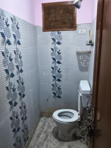 Bathroom Image of 452 Sq.ft 2 BHK Builder Floor for rent in Mahavir Enclave New Delhi for Rs. 16500