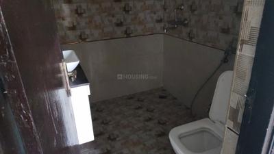 Image of 1100 Sq.ft 2 BHK Apartment / Flat for rent in Panchsheel Wellington, Crossings Republik, Ghaziabad for Rs. 20000
