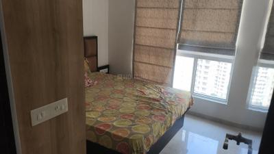 Bedroom Image of 700 Sq.ft 2 BHK Apartment / Flat for rent in Lodha Amara, Kolshet Thane for Rs. 50000