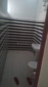 Bathroom Image of 700 Sq.ft 1.5 BHK Independent House for rent in Paloura Jammu for Rs. 12000