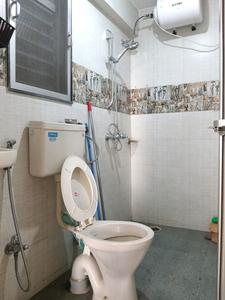 Common Bathroom Image of 890 Sq.ft 2 BHK Apartment / Flat for sale in Suvidha Jewel, Mulund East Mumbai for Rs. 18500000