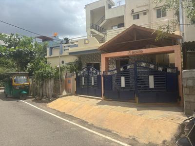 Image of 1000 Sq.ft 2 BHK Independent House for rent in K R Puram, Bengaluru for Rs. 30000