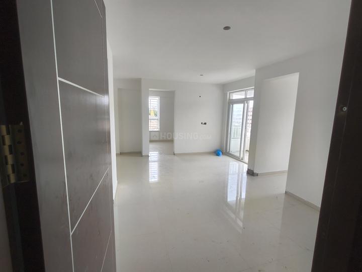 Saritha Serene Main Image 1