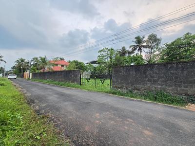 Image of 5220 Sq.ft Residential Plot / Land for sale in Aluva, Kochi for Rs. 3150000