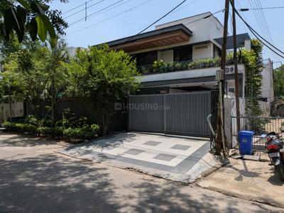 Image of 1200 Sq.ft 4 BHK Independent House for sale in Sector 33, Noida for Rs. 42500000