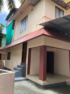 Image of 900 Sq.ft 2 BHK Independent House for rent in Maradu, Kochi for Rs. 13000