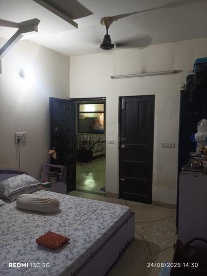 Saraswati Vihar, Pitampura Bedroom 1