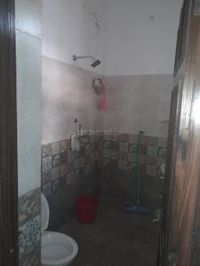 Bathroom Image of 1600 Sq.ft 2 BHK Builder Floor for rent in Jakhan Dehradun for Rs. 18000