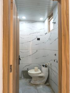 Common Bathroom Image of 1300 Sq.ft 3 BHK Builder Floor for sale in Indirapuram Ghaziabad for Rs. 10300000
