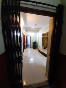 Hall Image of 803 Sq.ft 2 BHK Builder Floor for rent in Tollygunge Kolkata for Rs. 28000