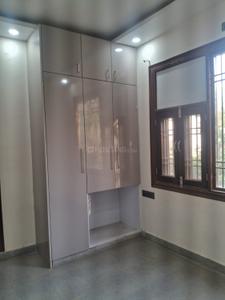 Bedroom Image of 1000 Sq.ft 3 BHK Builder Floor for rent in Sector 24 Rohini New Delhi for Rs. 30000