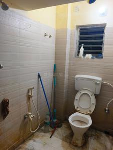 Bathroom Image of 680 Sq.ft 2 BHK Apartment / Flat for rent in Paschim Putiary Kolkata for Rs. 21000