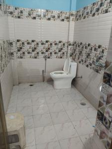 Bathroom Image of 1800 Sq.ft 2 BHK Builder Floor for rent in Ganeshpur Rahmanpur Lucknow for Rs. 12000