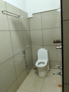 Bathroom Image of 800 Sq.ft 2 BHK Apartment / Flat for rent in Mattannur Kannur for Rs. 13000