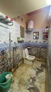 Bathroom Image of 1000 Sq.ft 2 BHK Apartment / Flat for sale in Tollygunge Kolkata for Rs. 4500000